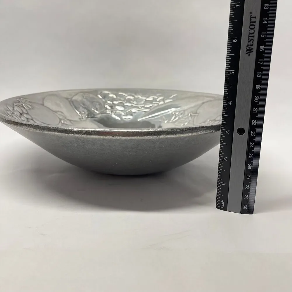 Vintage RWP WILTON Armetale Fruit Pattern Lg Silver Serving/Salad Bowl 12.5